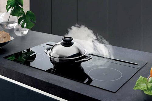 Sử dụng mực nước nấu ăn hợp lý để tiết kiệm điện năng, thời gian và hạn chế tình trạng báo lỗi của bếp. 