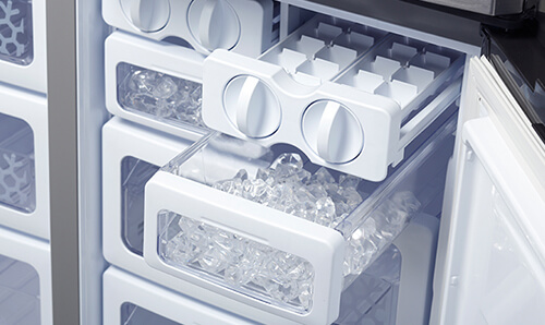 Tủ lạnh Bosch không làm đá khi bình chứa nước trong ngăn mát bị hết hoặc tắc nghẽ không khí trong ống dẫn nước