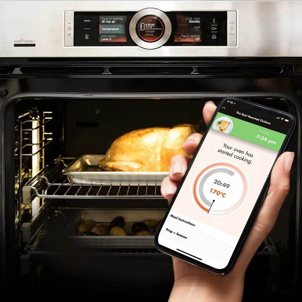 Tính năng Home Connect có thể điều khiển lò nướng Bosch từ xa.