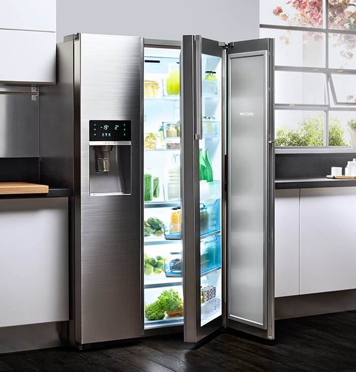 Tủ lạnh Samsung được thiết kế kiểu dáng vô cùng sang trọng, phù hợp với các căn bếp hiện đại.