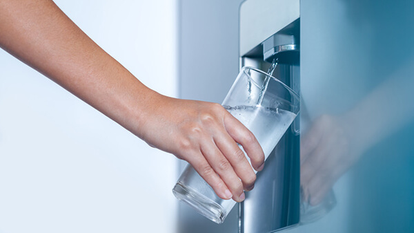 cách khắc phục tủ lạnh bosch không lấy được nước ngoài